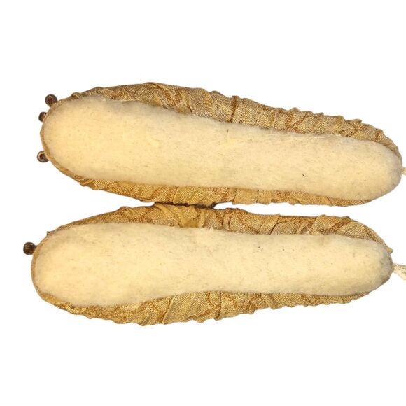 Ballet Slippers Toe Shoes Ornament Or Decor Gold Fabric Embellished & Ribbon 4.5 - Picture 7 of 14